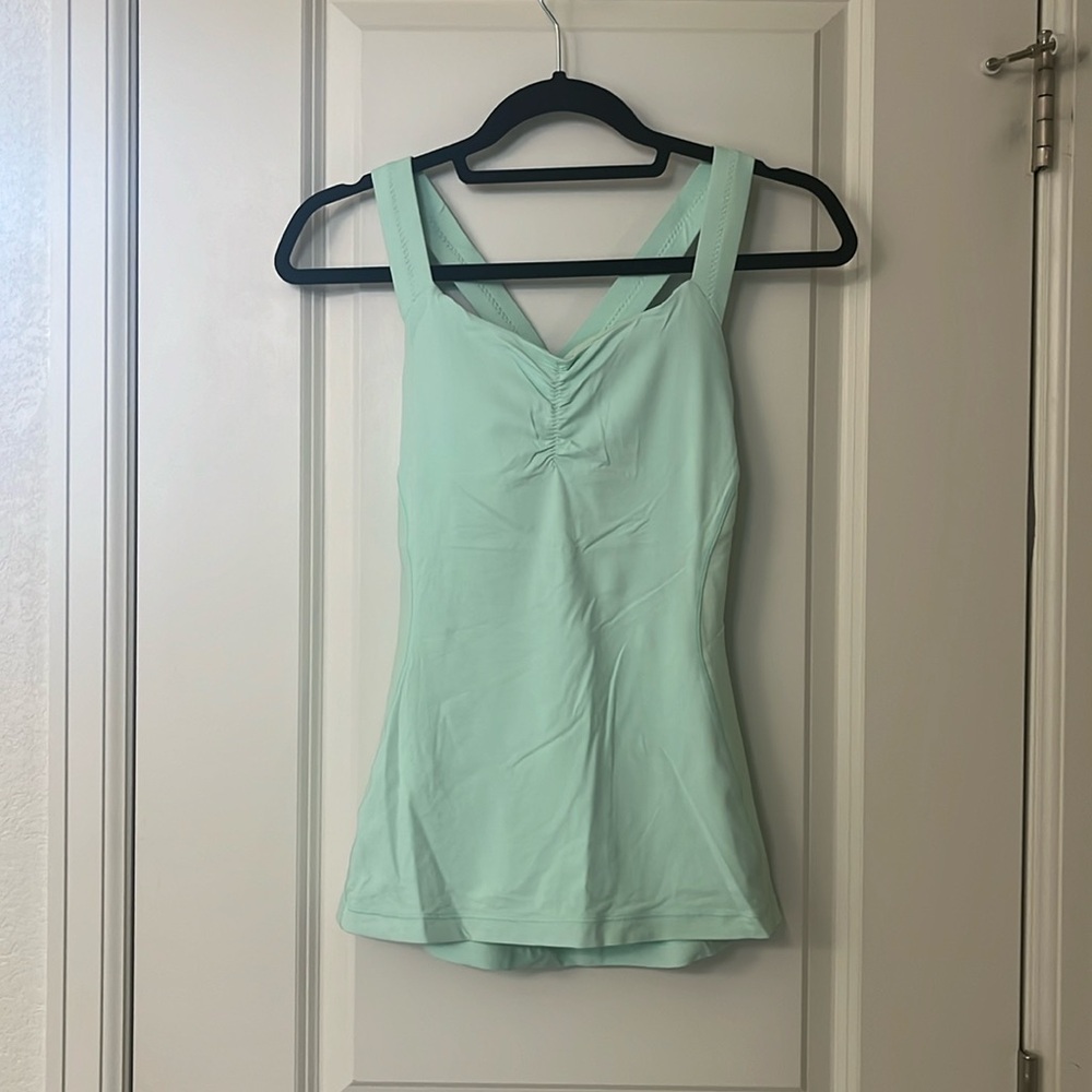 Lululemon tank top